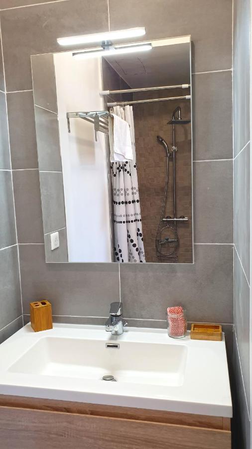 Appartement Etamine, L'Ermitage Les Bains, Proche Du Lagon Pour 6 Personnes 拉萨尔勒班 外观 照片